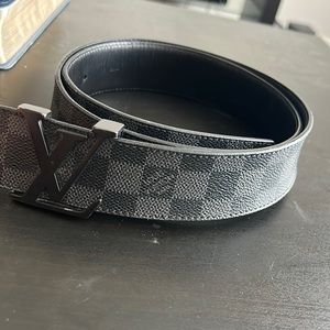 Authentic men’s Louis Vuitton belt